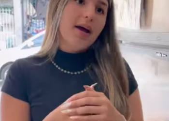 D0100006 O hipocrita tem tantas caras que depois não sabe qual usar part2