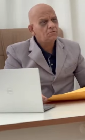 D2100005 Foi menosprezado por sua aparência em entrevista de emprego. veja no que deu! part2