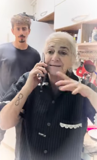 D2100001 Ela humilhava a empregada até descobrir quem era ela part2