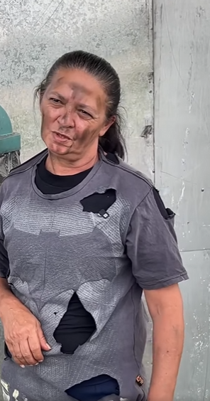 D2000005 Jovem descobre que sua MÃE é moradora de rua Olha o que ela fez part2
