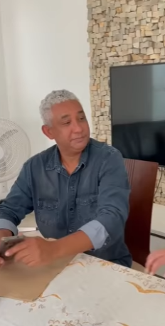 D2100008 Ele fez de tudo para seu amigo perder emprego part2