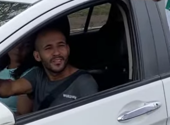 D2100004 Ele foi humilhado na frente da esposa, sem pensar do dia de amanhã part2