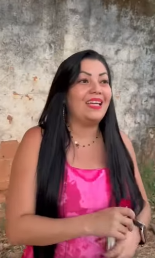 D2000004 Menina vendedora de bombons descobre que seu pai tem outra família part2