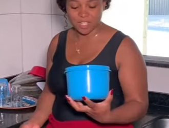 D2100006 Quem vende fiado não tem alegria perde o freguês e a mercadoria, mulher pilantra pedia fiado e não p part2
